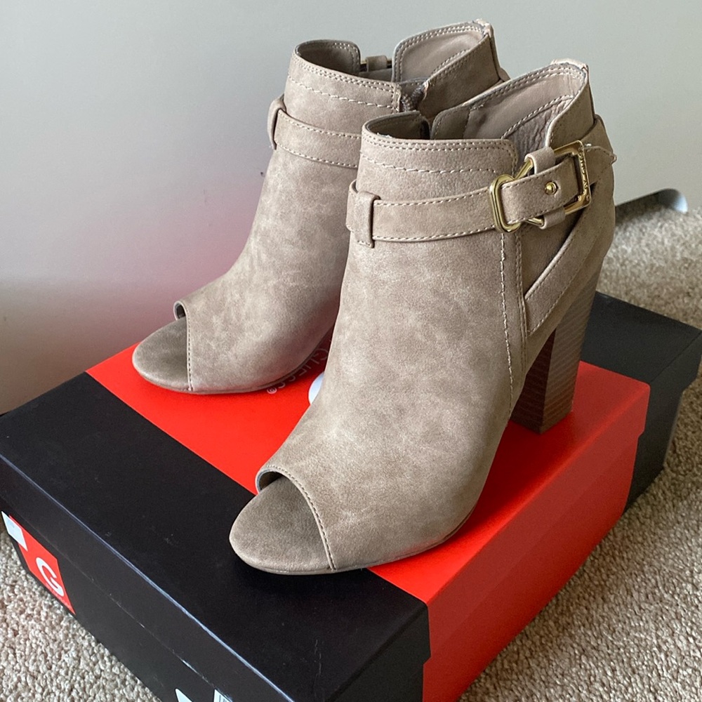 G by Guess Peep Toe Ankle Booties (Size 5)